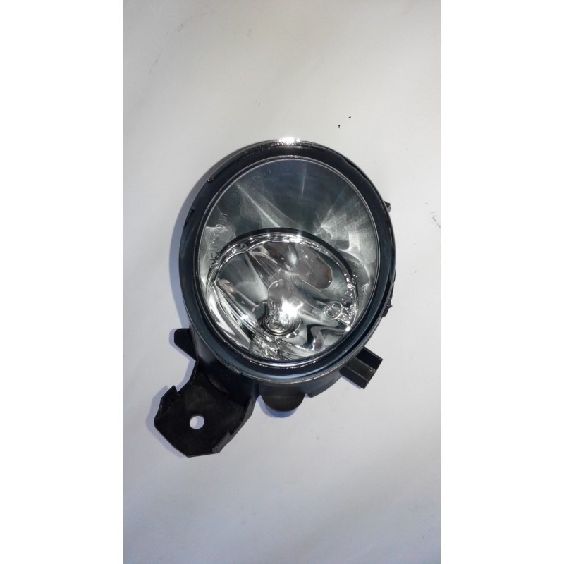 phare antibrouillard av D Nissan Valeo 088045